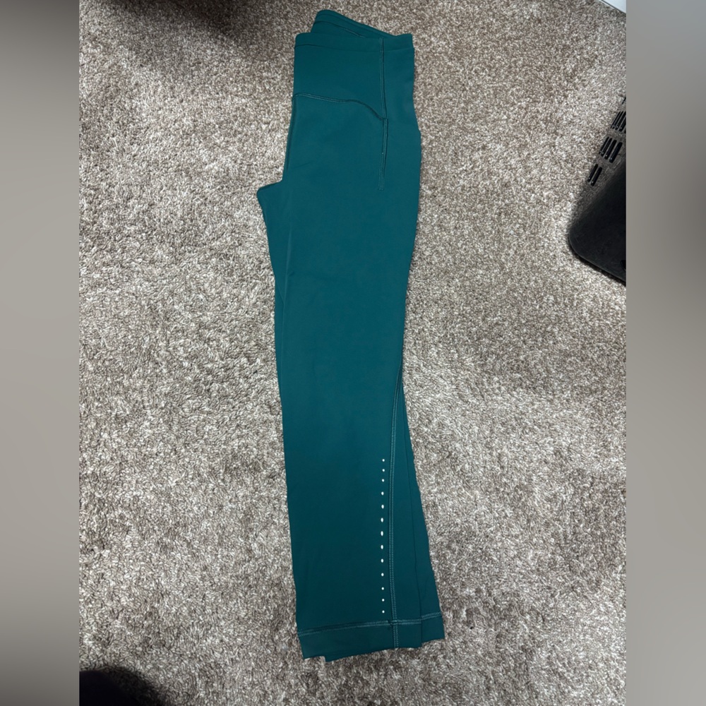 Lululemon high rise cropped 23”